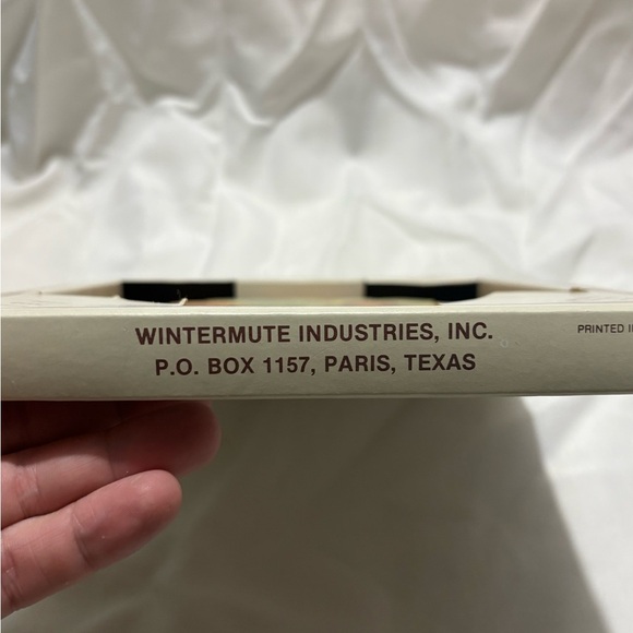 Vintage Rustic Wood Plaque with Children Illustration - Picture 4 of 6